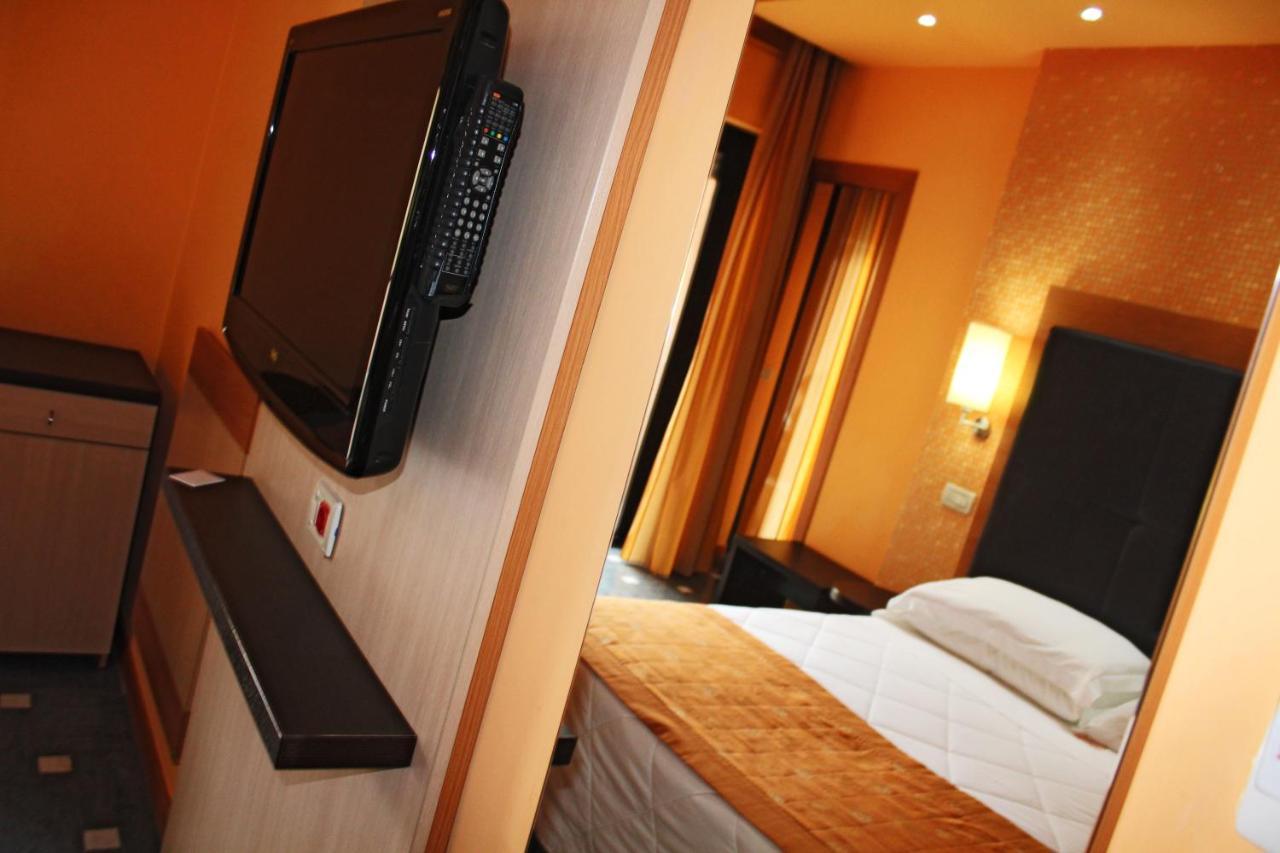Hotel Genty Rímini Habitación foto